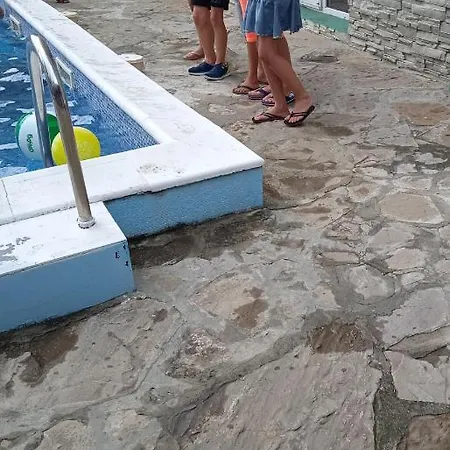 Апартамент До Морето Πομόριε